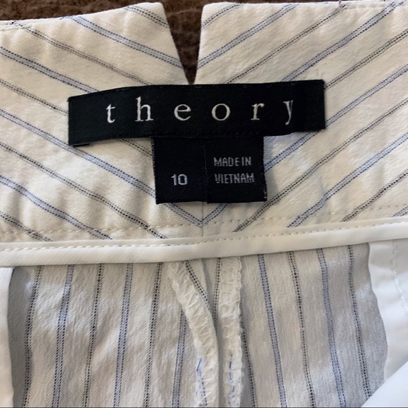 Theory Linen Blend Shorts - Picture 8 of 9